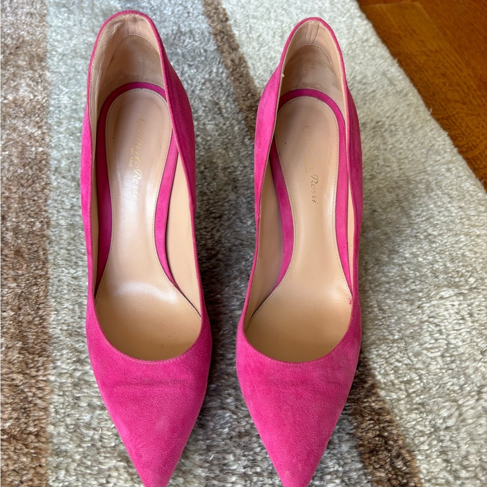 Gianvito Rossi Fuchsia Suede Heels